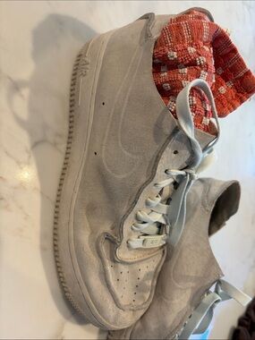 Nike Women’s Light Gray Suede Low-Top Sneakers with White Laces